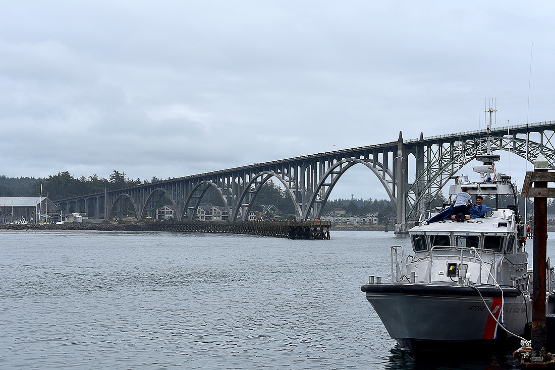 Yaquina Bay Bridge Newport, OR 44*62'N 124*05'W