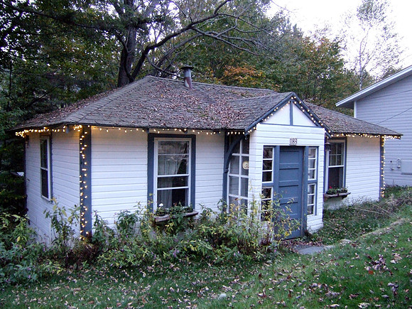 Hemlock Cottage Northfield, VT 44*08'N 72*04'W